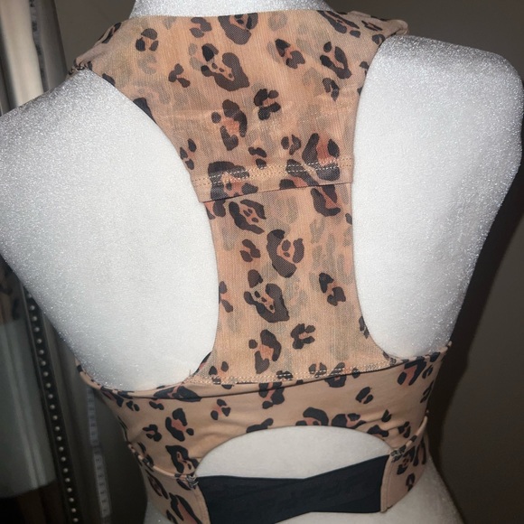 Fabletics sports bra - Picture 2 of 3